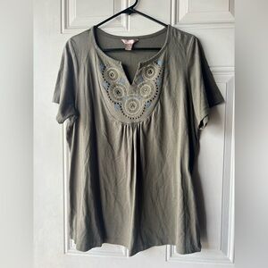 White Stag Olive Embroidered Short Sleeve Tee